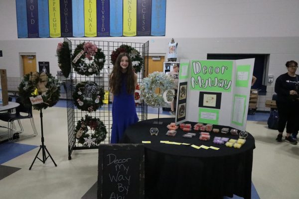 Students earn cash prizes at business showcase